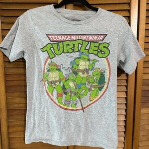 Teenage Mutant Ninja Turtles Women's Gray Tee Size S